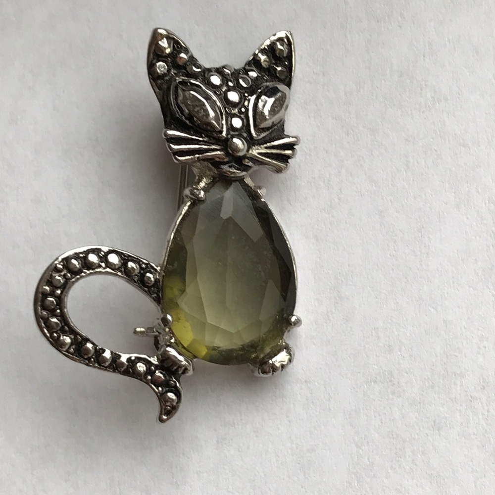 Green Cat Brooch